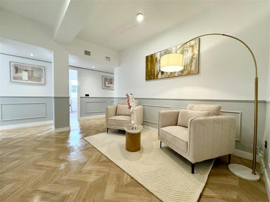 4Bd Central Soho Luxe Retreat Terrace 2Bh & Ac Málaga Esterno foto