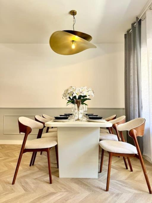 4Bd Central Soho Luxe Retreat Terrace 2Bh & Ac Málaga Esterno foto