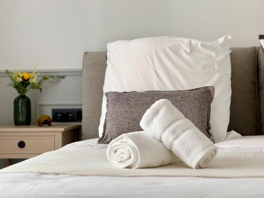 4Bd Central Soho Luxe Retreat Terrace 2Bh & Ac Málaga Esterno foto